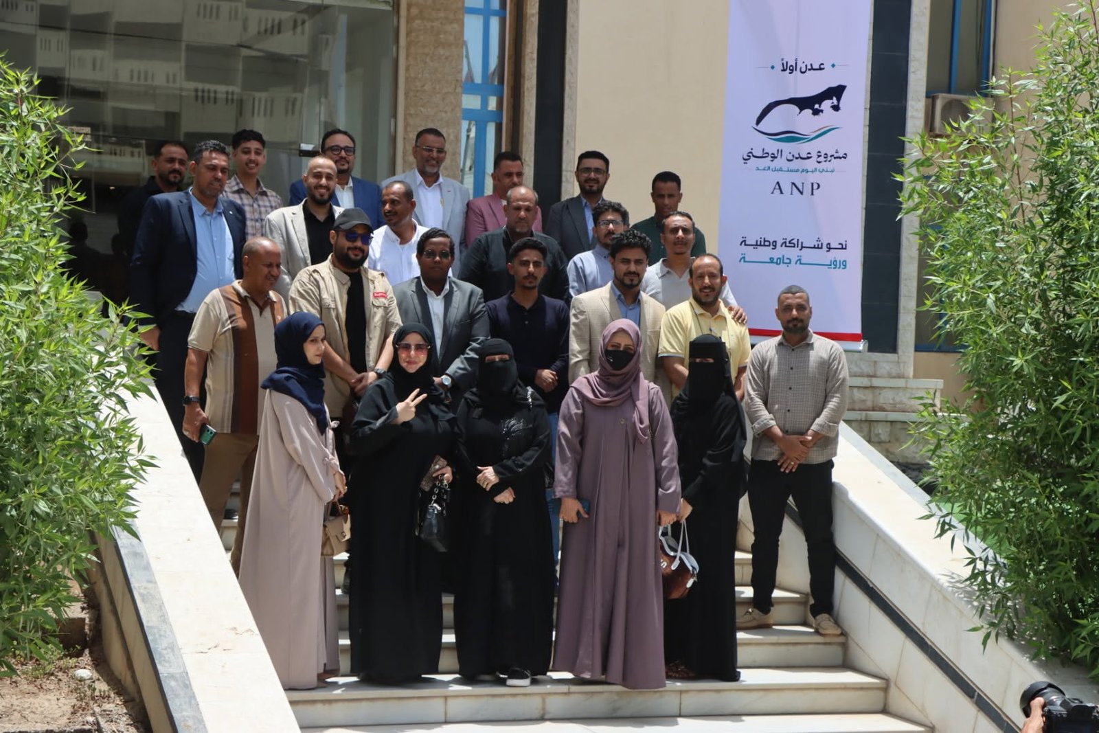 من اللقاء التعريفي الأول لفريق الحوار والتواصل